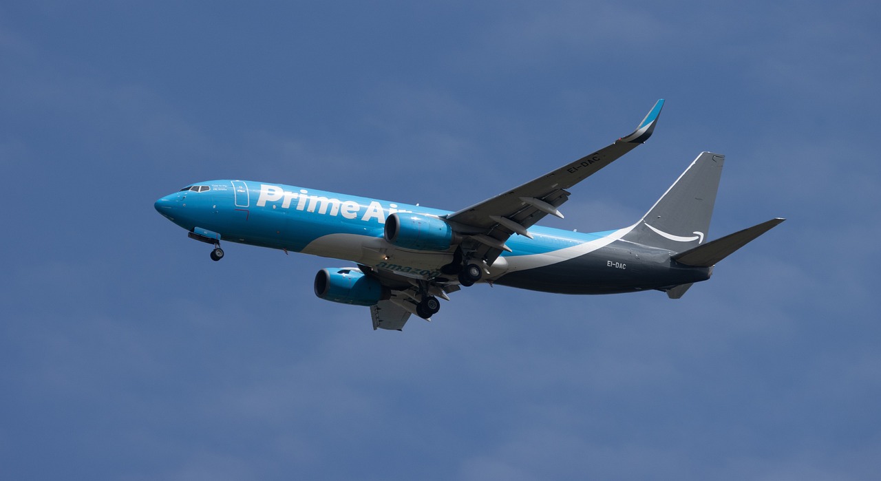 Avião da Prime Air - a companhia aerea da Amazon e Por que a Amazon vai quebrar em 5 anos